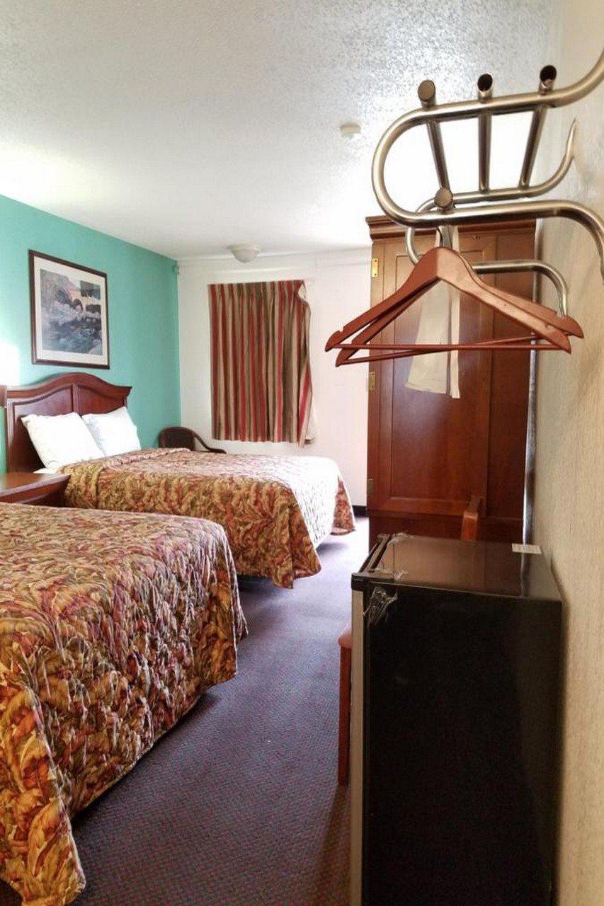 Indy Southwestern Inn-South Indianapolis Exterior photo