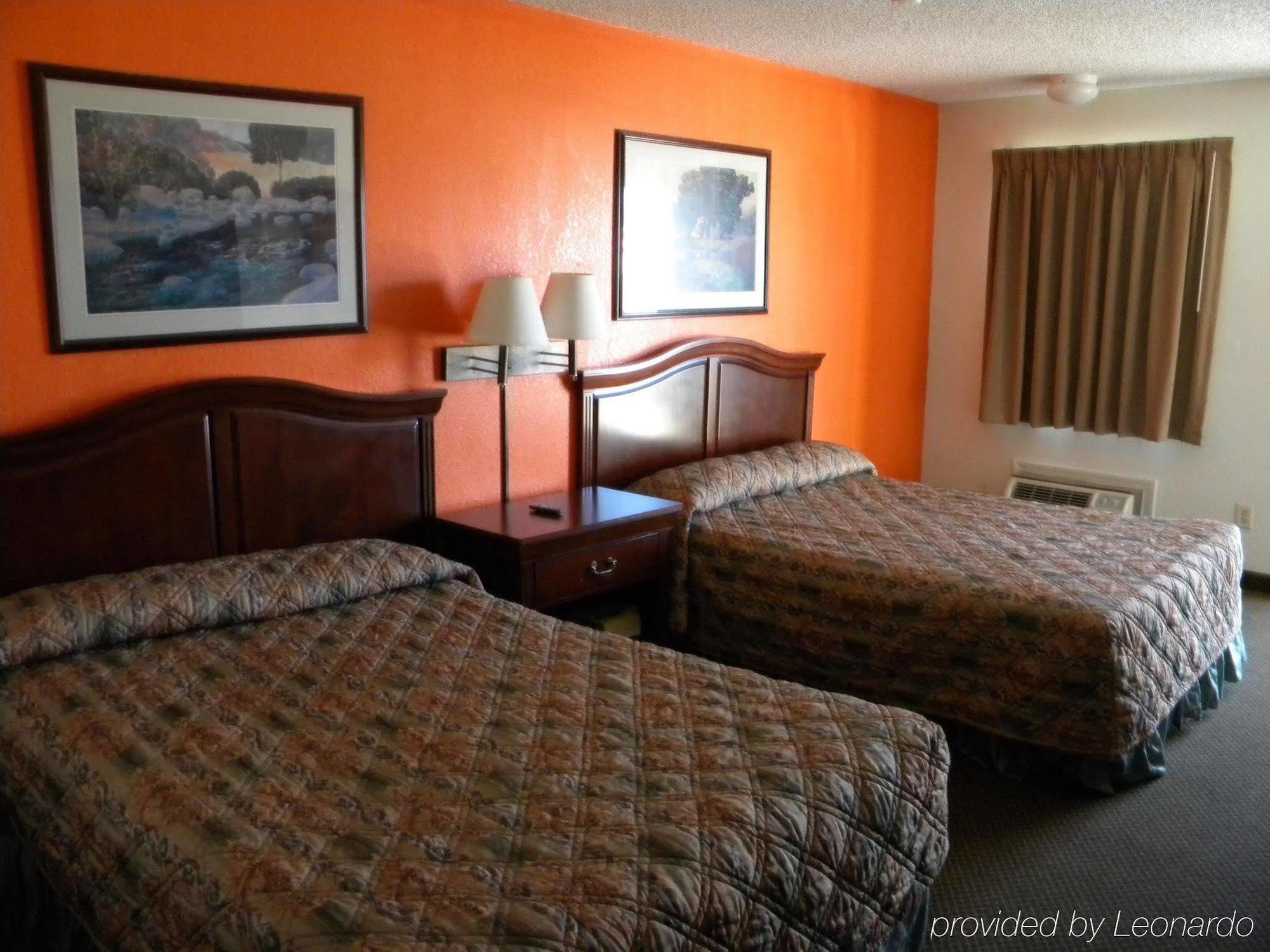 Indy Southwestern Inn-South Indianapolis Room photo